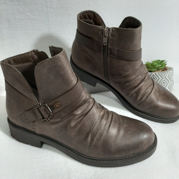 Chrisa Dusty Brown Buckle Ankle Boots 